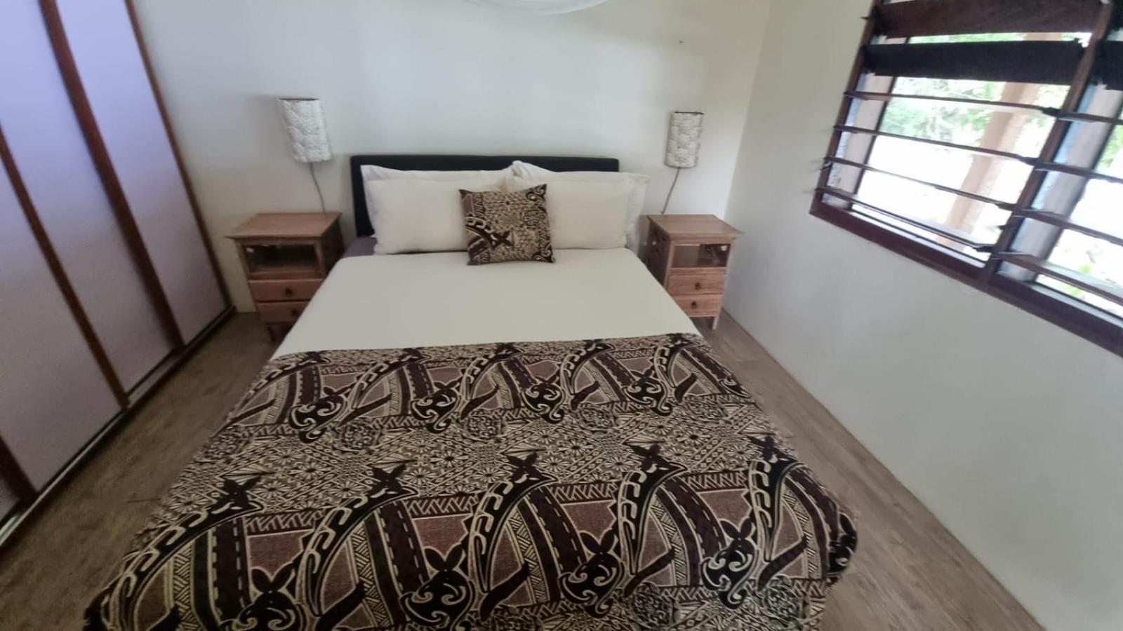 Whispering Palms - Absolute Beachfront Villas بورت فيلا المظهر الخارجي الصورة